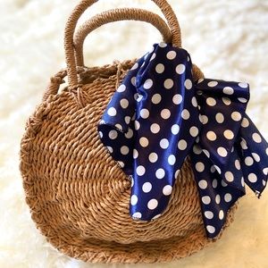 Cute everyday straw handbag.